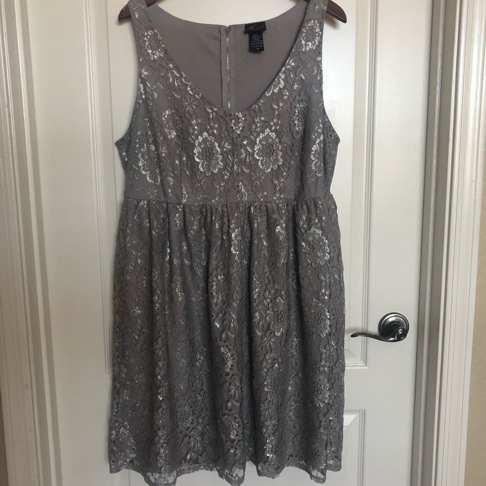 Torrid Lace Dress in Silver and Grey sz18